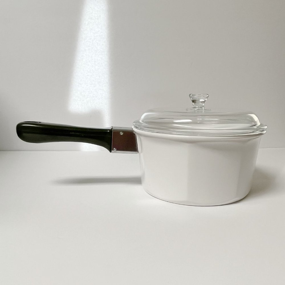 Princess House Nouveau 2 Quarts Porcelain Saucepan Lid Dark Green Handle